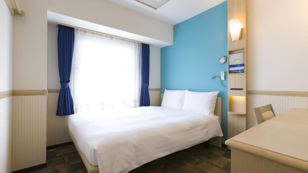 Toyoko Inn Nagareyama-Otakanomori Ekimae Buitenkant foto